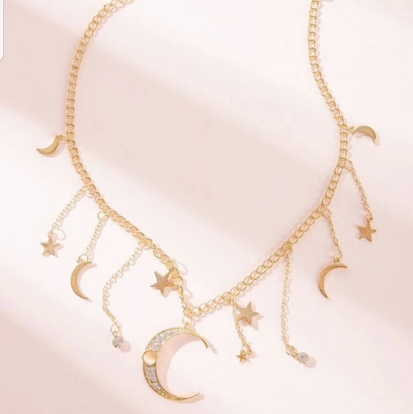 *Marcy* Moon and Star necklace - Picture 4 of 7
